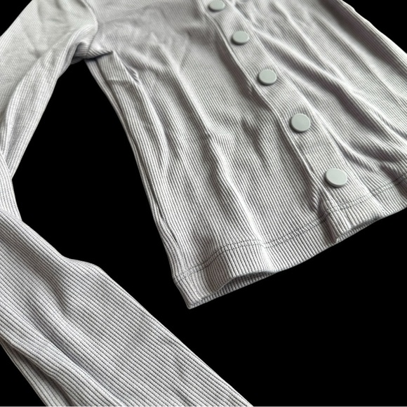 Outdoor Voices Cozy Ribbed Cropped Long Sleeve Cardigan Size XS in Earl Grey NWT - Picture 4 of 8